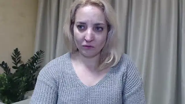 Snapshot of sweetpussy chatting on 5, 2, 2025 sweetpussy online show from 5, 2, 2025