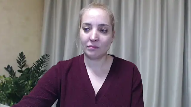 Snapshot of sweetpussy chatting on 6, 2, 2025 sweetpussy online show from 6, 2, 2025