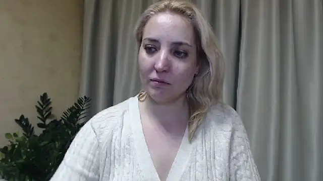 Snapshot of sweetpussy chatting on 9, 2, 2025 sweetpussy online show from 9, 2, 2025