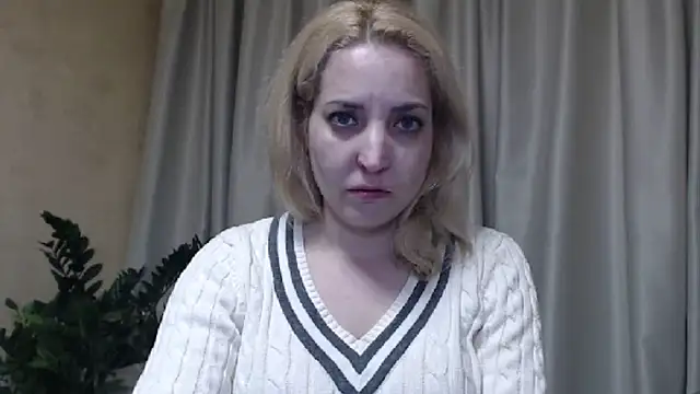 Snapshot of sweetpussy chatting on 13, 3, 2025 sweetpussy online show from 13, 3, 2025