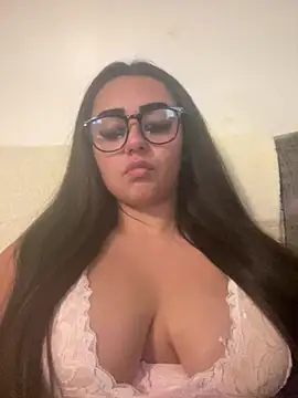 Wild Busty Niyah XX online show from 19, 2, 2026