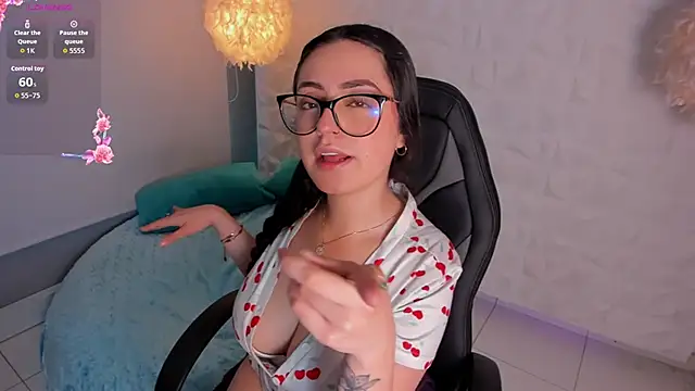 Snapshot of abby_angel_1 chatting on 15, 12, 2025 abby angel 1 online show from 15, 12, 2025