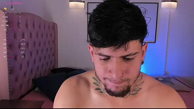 Snapshot of vaalentiino chatting on 26, 2, 2026 vaalentiino online show from 26, 2, 2026