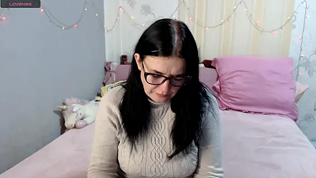 Snapshot of SashaBond chatting on 10, 1, 2026 SashaBond online show from 10, 1, 2026