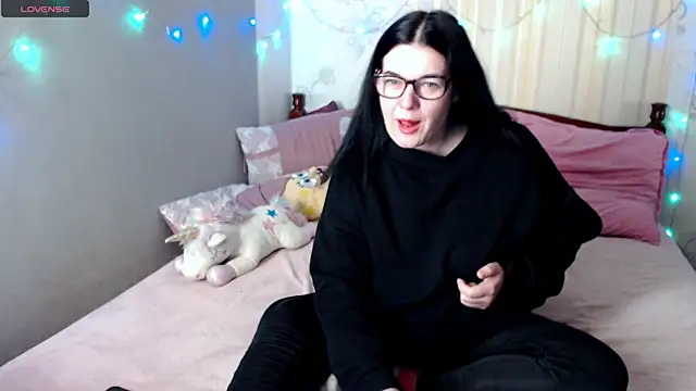 Snapshot of SashaBond chatting on 15, 2, 2026 SashaBond online show from 15, 2, 2026