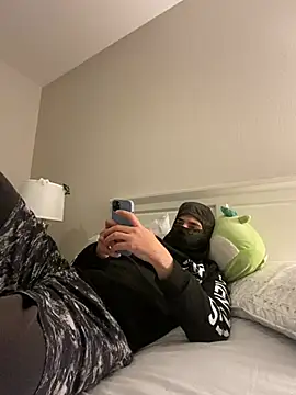 phantom898983 online show from 4, 2, 2026