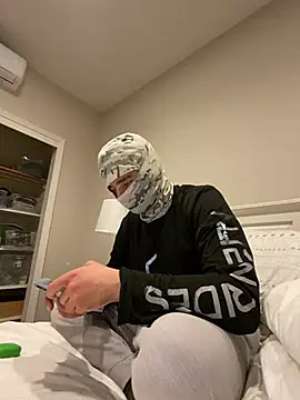 phantom898983 online show from 5, 4, 2026