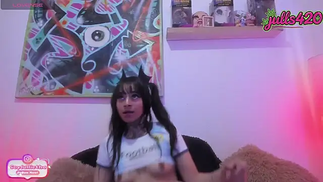 Julls420  online show from 13, 6, 2026