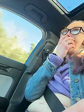 blondebombshell4343 online show from 5, 12, 2025