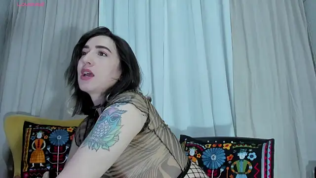 Snapshot of carly_grasso chatting on 13, 6, 2026 carly grasso online show from 13, 6, 2026