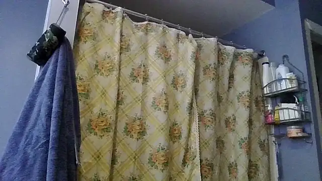 Snapshot of wecrulb chatting on 16, 12, 2025 wecrulb online show from 16, 12, 2025