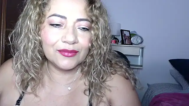 Snapshot of mariajosebarrazaa chatting on 23, 6, 2026 mariajosebarrazaa online show from 23, 6, 2026