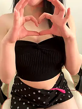 Snapshot of Lucy79xx chatting on 16, 12, 2025 Lucy79xx online show from 16, 12, 2025