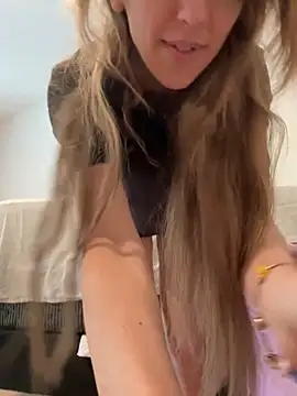 Snapshot of CelestialRuby chatting on 18, 10, 2025 CelestialRuby online show from 18, 10, 2025