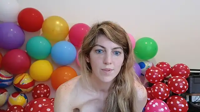 Snapshot of CelestialRuby chatting on 12, 1, 2026 CelestialRuby online show from 12, 1, 2026