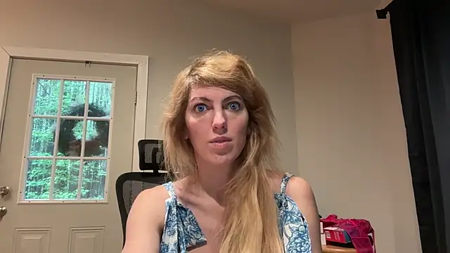 Snapshot of CelestialRuby chatting on 1, 6, 2026 CelestialRuby online show from 1, 6, 2026