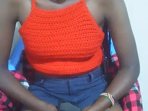 Snapshot of QueenMerri5 chatting on 14, 12, 2025 QueenMerri5 online show from 14, 12, 2025