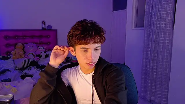 Snapshot of Dani_Dancer chatting on 1, 3, 2026 Dani Dancer online show from 1, 3, 2026