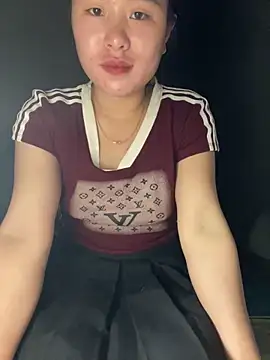 Snapshot of Lylyk2 chatting on 15, 12, 2025 Lylyk2 online show from 15, 12, 2025