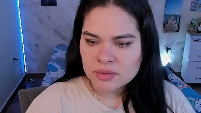 NinaFuentes2X online show from 6, 5, 2026