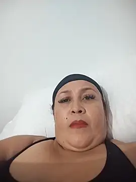 Nini Love  online show from 7, 2, 2026