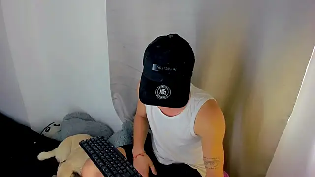 Snapshot of angel_boy_sex chatting on 16, 12, 2025 angel boy sex online show from 16, 12, 2025