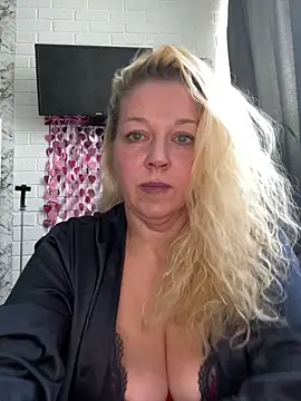 Snapshot of JenniferCarmen chatting on 24, 2, 2026 JenniferCarmen online show from 24, 2, 2026