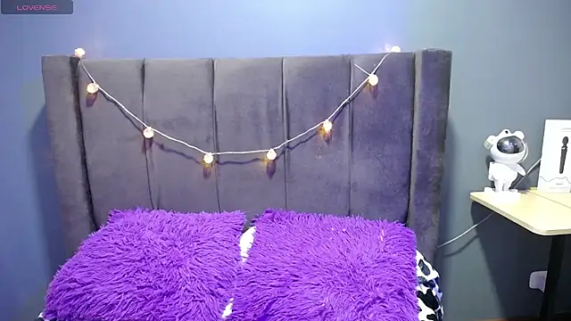 Snapshot of Low_Rossie chatting on 15, 1, 2026 Low Rossie online show from 15, 1, 2026