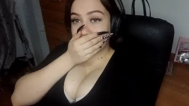 Snapshot of GerriPepperman chatting on 18, 12, 2025 GerriPepperman online show from 18, 12, 2025