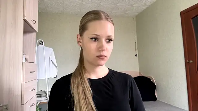 ZaidaSchwarten online show from 20, 3, 2026