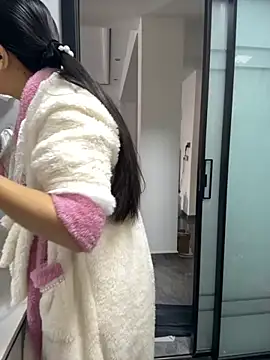 Snapshot of cmvoo chatting on 15, 12, 2025 cmvoo online show from 15, 12, 2025