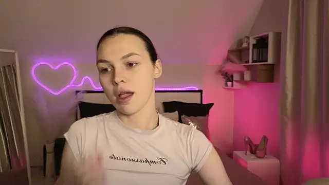 MaxinCarroll online show from 9, 2, 2026