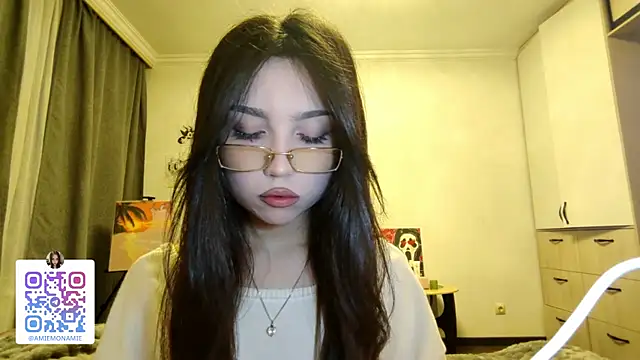 Qwami Amie online show from 10, 1, 2026