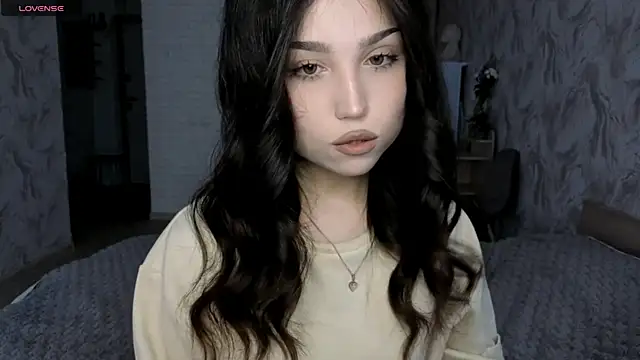 Snapshot of Qwami_Amie chatting on 15, 5, 2026 Qwami Amie online show from 15, 5, 2026
