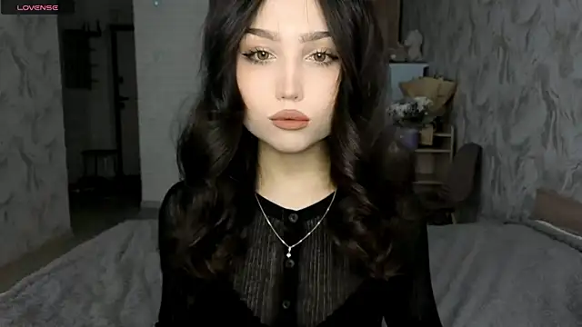 Snapshot of Qwami_Amie chatting on 25, 5, 2026 Qwami Amie online show from 25, 5, 2026