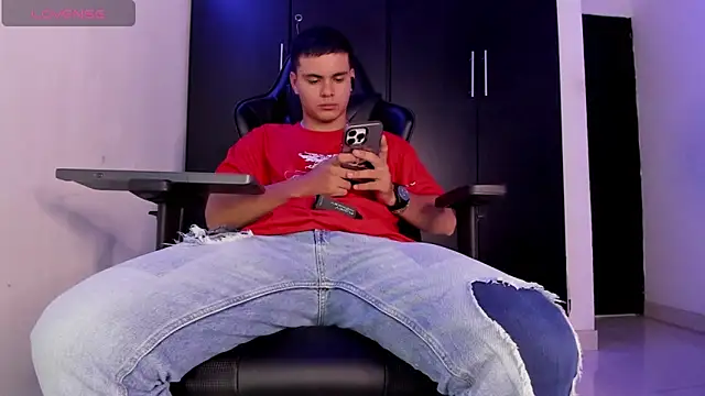Snapshot of Liam_Mateo chatting on 28, 4, 2026 Liam Mateo online show from 28, 4, 2026