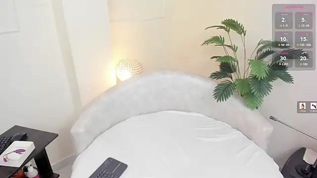 Nikki Karter online show from 25, 3, 2026