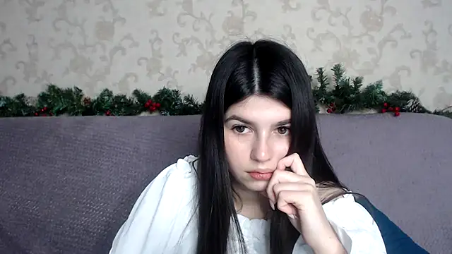 Snapshot of KisaModel chatting on 16, 12, 2025 KisaModel online show from 16, 12, 2025