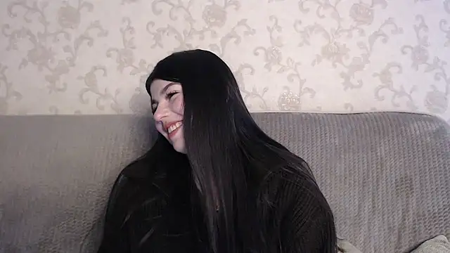 KisaModel online show from 13, 4, 2026