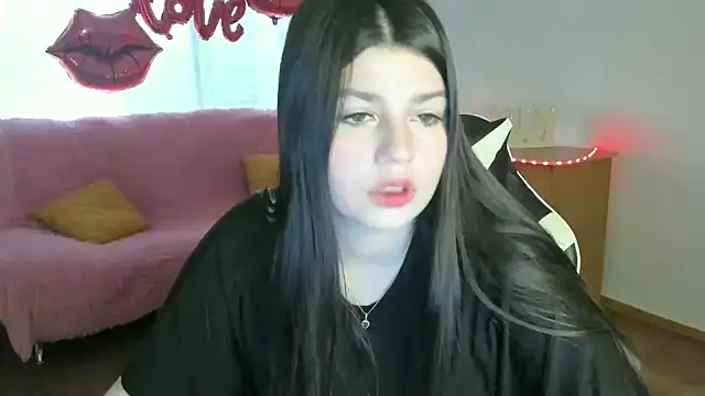 Snapshot of KisaModel chatting on 19, 4, 2026 KisaModel online show from 19, 4, 2026