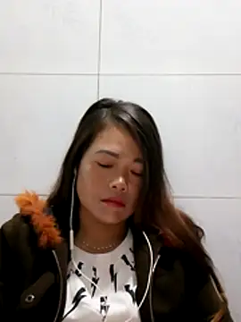 Snapshot of yana-zz chatting on 13, 12, 2025 yana-zz online show from 13, 12, 2025