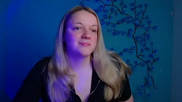 Snapshot of Samantha_Gloww chatting on 14, 12, 2025 Samantha Gloww online show from 14, 12, 2025