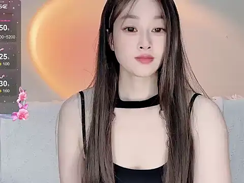 Snapshot of FH-AIAI chatting on 15, 12, 2025 FH-AIAI online show from 15, 12, 2025