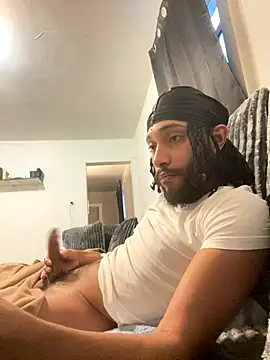 Snapshot of bigdickpapi19 chatting on 13, 12, 2025 bigdickpapi19 online show from 13, 12, 2025