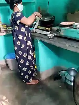 Cuple masti72 online show from 19, 5, 2026