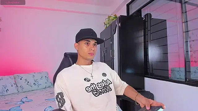 Michael Jordan zz online show from 8, 1, 2026