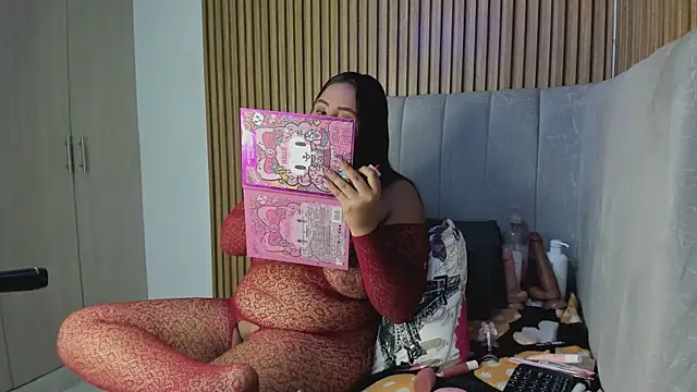 Snapshot of TiifanyGrey chatting on 13, 1, 2026 TiifanyGrey online show from 13, 1, 2026