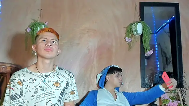 Snapshot of DeeQuinn_Blaze chatting on 19, 12, 2025 DeeQuinn Blaze online show from 19, 12, 2025