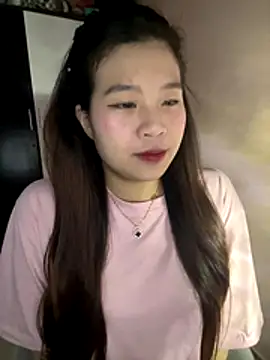 Snapshot of Bae1103_ chatting on 15, 12, 2025 Bae1103 online show from 15, 12, 2025