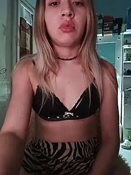 soylulita07 online show from 12, 4, 2026